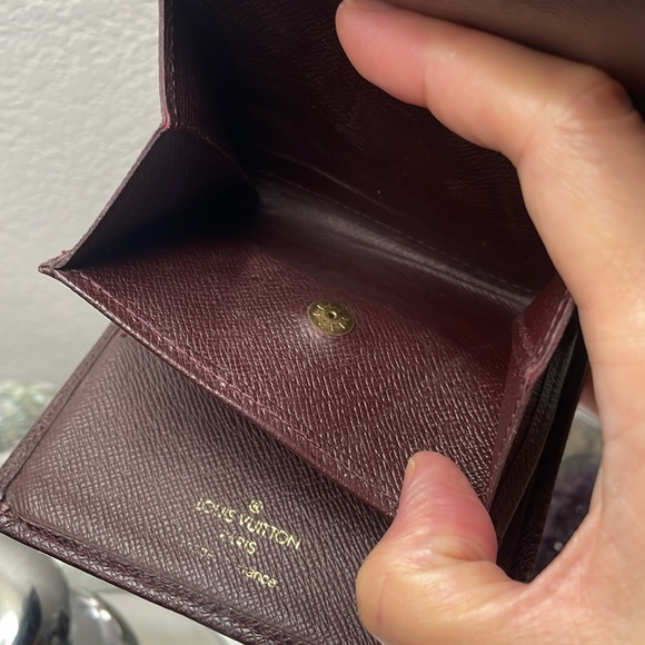 Vintage, Authentic, Louis Vuitton TAIGA  bi-fold wallet Bordeaux  Leather - Picture 8 of 15